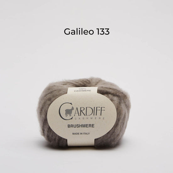 Wollknäuel Kaschmirwolle von Cardiff Brusmehre, Farbe warmes Grau, Galileo 133
