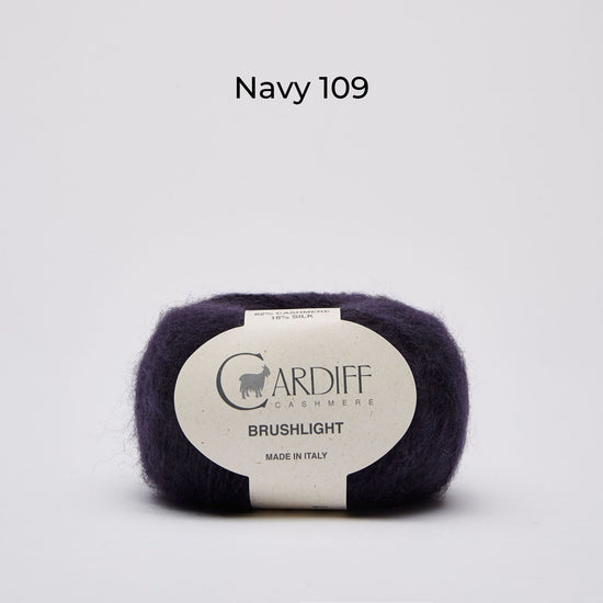 Wollknäuel Kaschmirwolle von Cardiff Brushlight, Farbe Dunkelblau, Navy 109